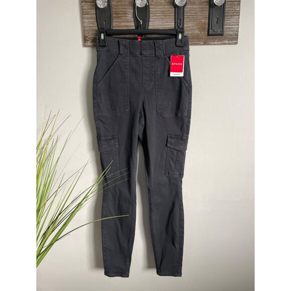 SPANX Womens Stretch Twill Cargo Pants Washed Black Size SP NWT - Picture 1 of 9